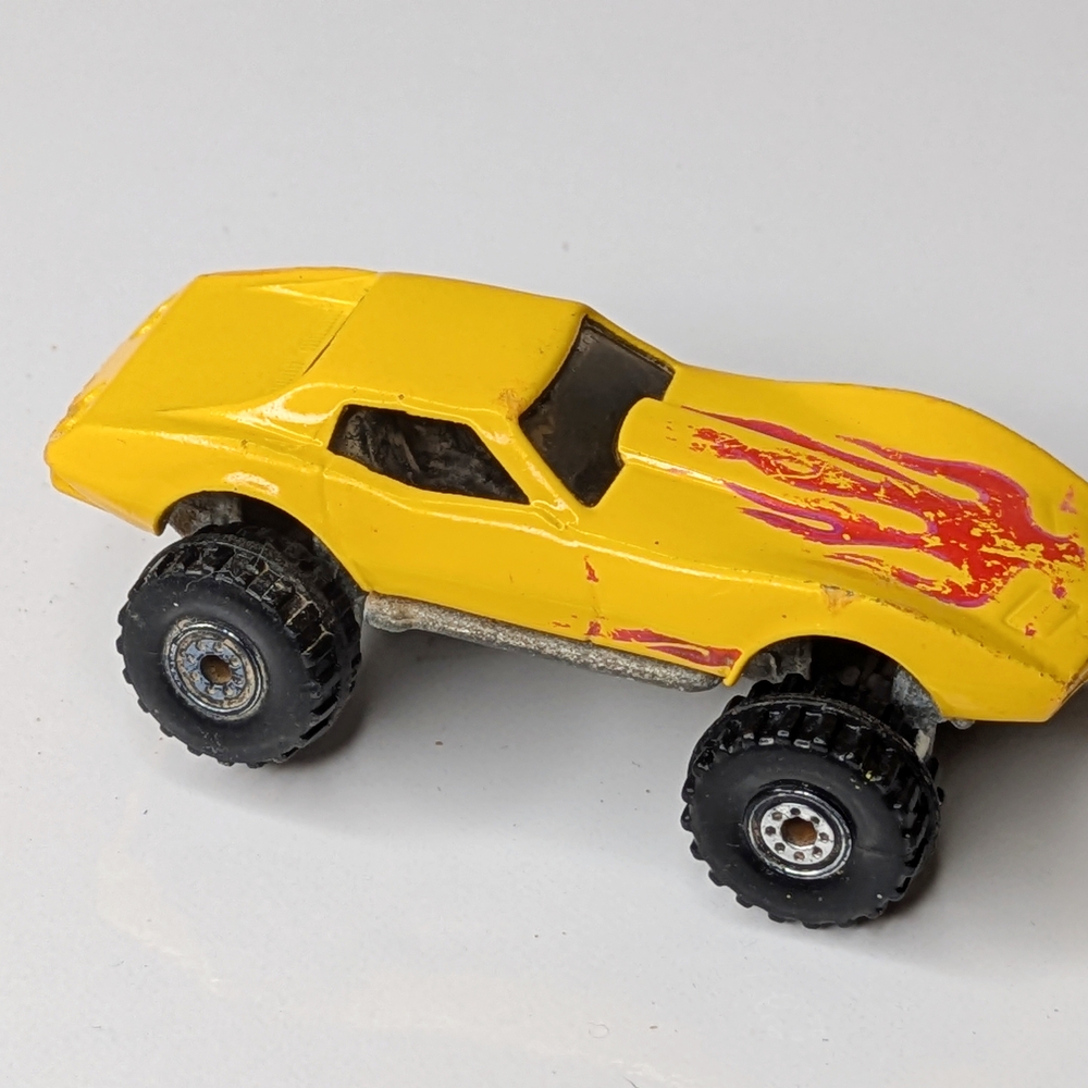 Vintage 1975 Hot Wheels CORVETTE Stingray Yellow Diecast